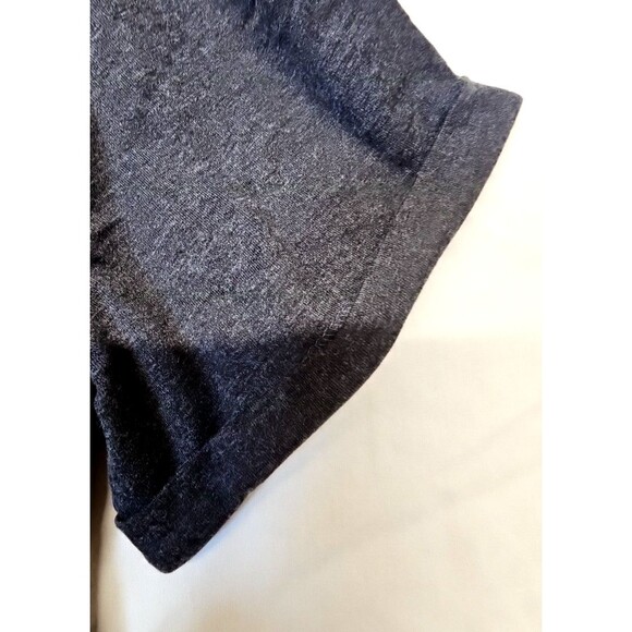 Fleetwood Mac Sisters of the Moon Tee Shirt XXL V Neck Cuffed Short Sleeved - Picture 3 of 5